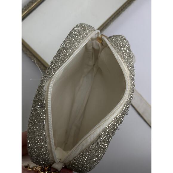 White Box Bag Purse with Stars / Gold Silver / Beaded / Zipper Closure / Handmad - Picture 4 of 10